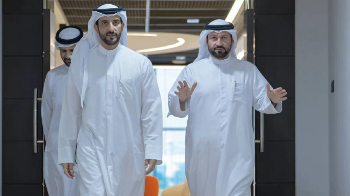 سلطان بن أحمد: «إذاعة وتلفزيون الشارقة» تعكس الرسالة الحضارية للإمارة