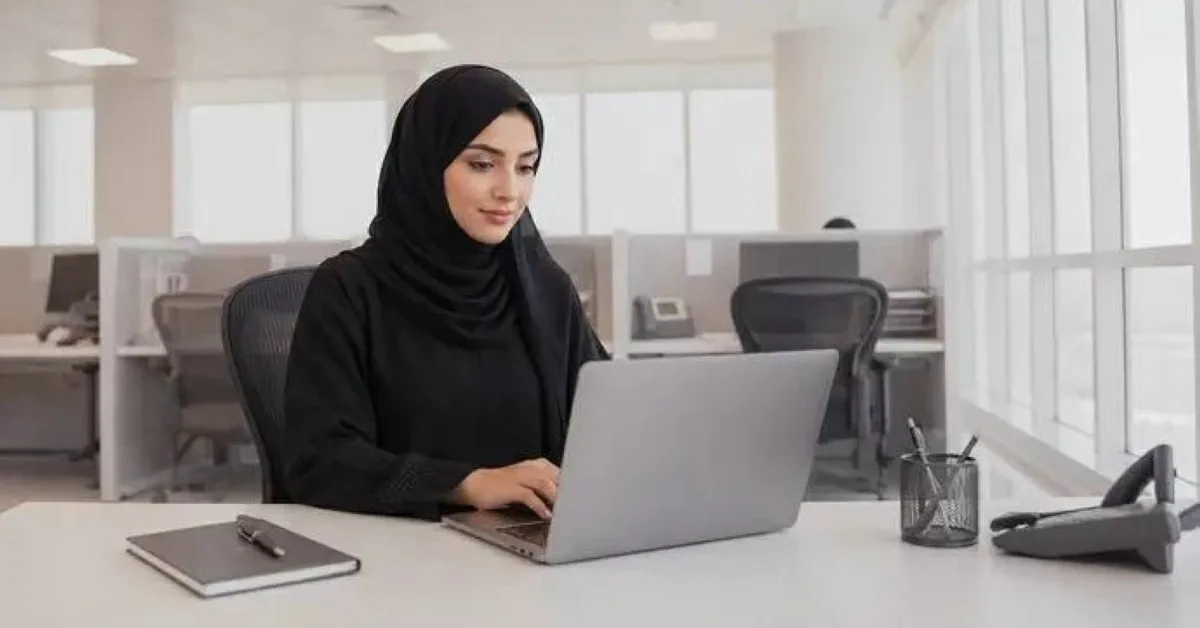 أبوظبي تتعاون مع مايكروسوفت لإطلاق برنامج الموظف الرائد وتعميم مايكروسوفت 365 كوبايلوت