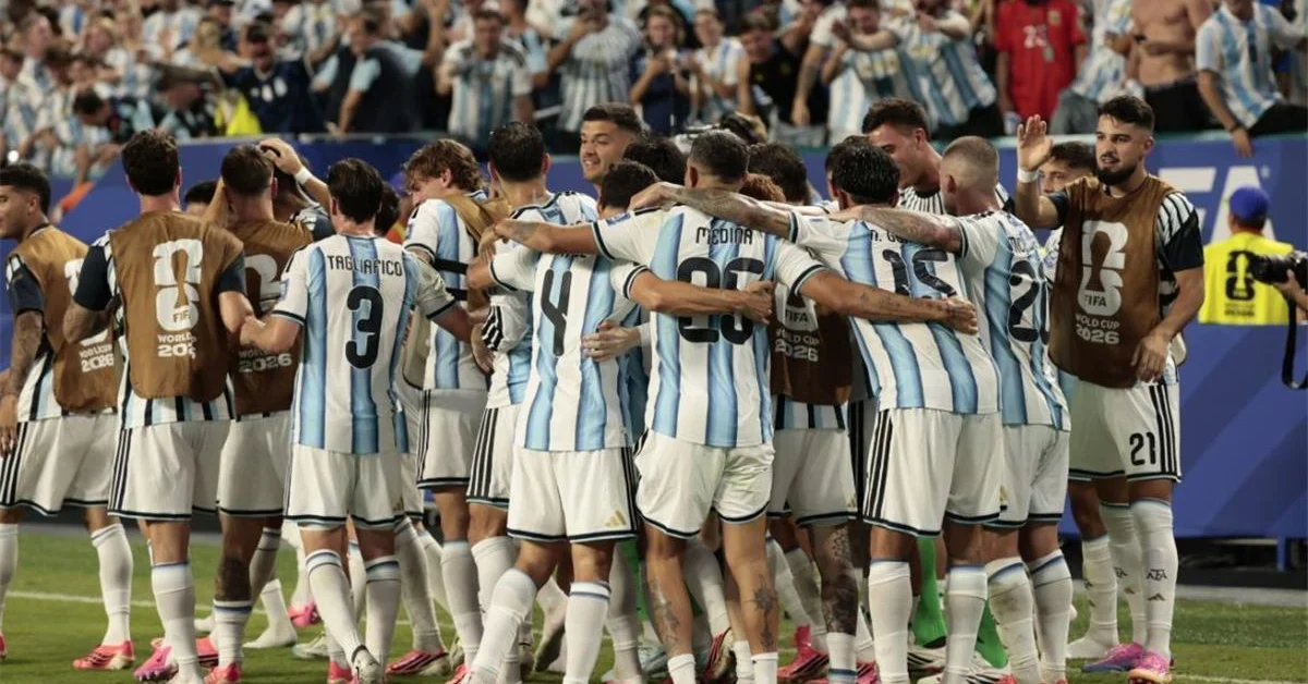 تأخر بعثة الأرجنتين بسبب العواصف يربك استعداداتهم قبل مواجهة مصر في كأس العالم