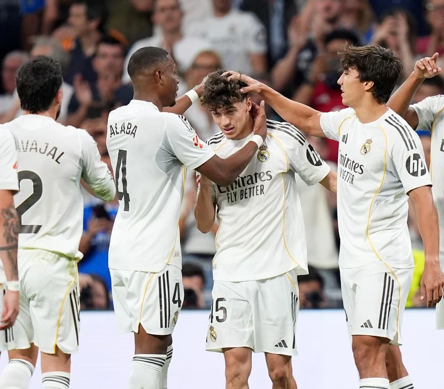 تدريباته - مورينيو يبدأ تدريباته الأولى مع ريال مدريد بثمانية لاعبين