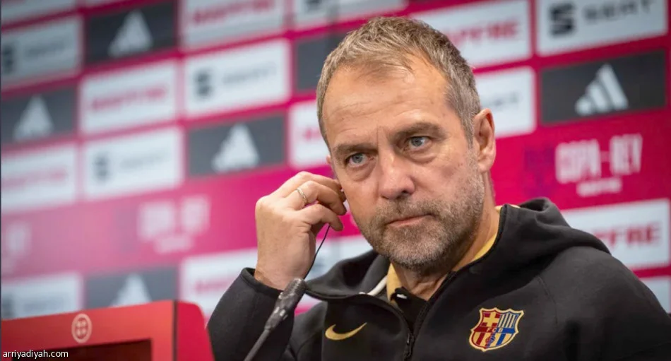فليك يرفض التنازل عن بيرنال في مفاوضات برشلونة مع اتلتيكو مدريد لضم الفاريز