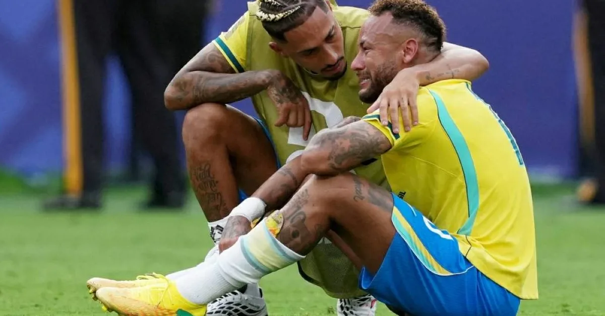 نيمار يعتزل اللعب الدولي بعد وداع عاطفي إثر إقصاء البرازيل من كأس العالم