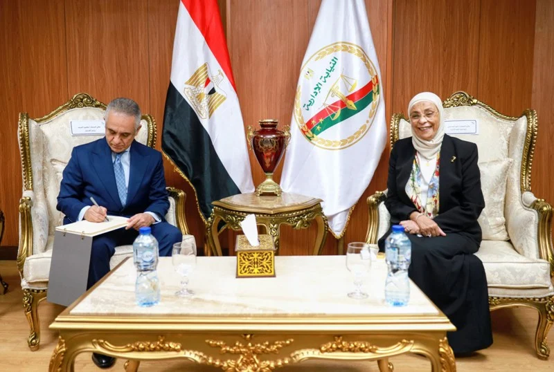 وزير العدل يهنئ هدى أحمد عيسى بتوليها رئاسة النيابة الإدارية