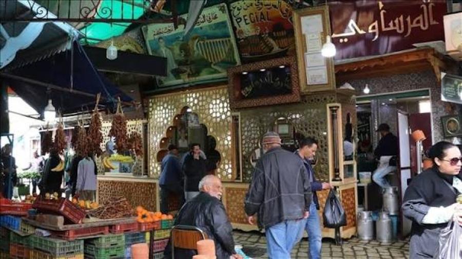 تونس .. العجز التجاري يرتفع 25 بالمئة إلى 5 مليارات دولار حتى يوليو