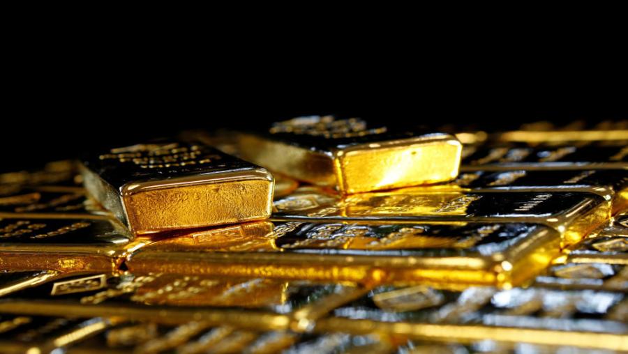 هبوط الذهب عن أعلى مستوى في شهرين