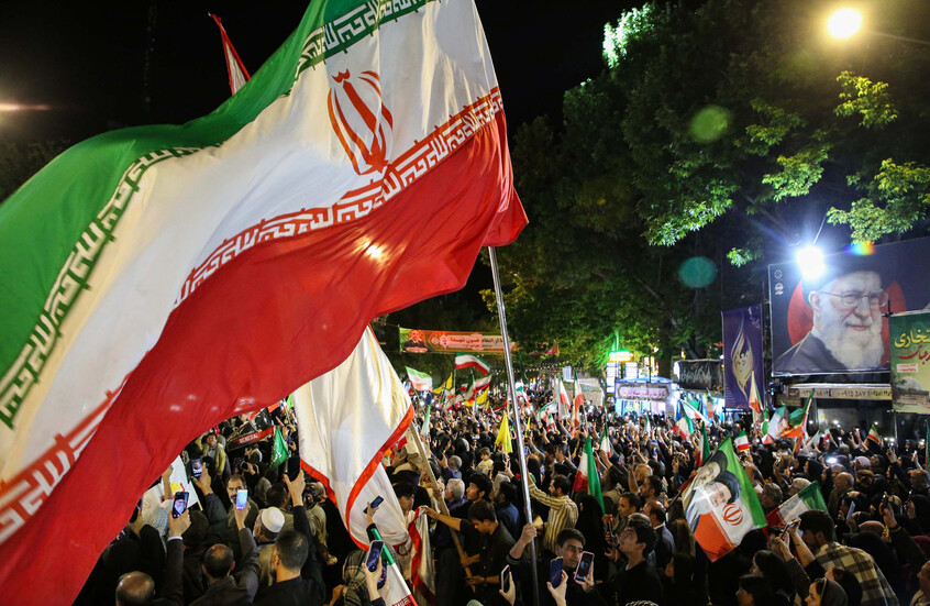 الحرس الثوري: مضيق هرمز مغلق وأي تحرك لا يغيب عن أعيننا | عرب وعالم