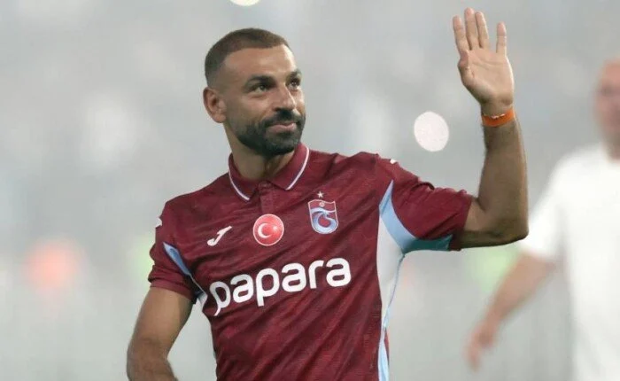 محمد صلاح يطير إلى إسطنبول ضمن بعثة طرابزون سبور استعدادًا لمواجهة قاسم باشا