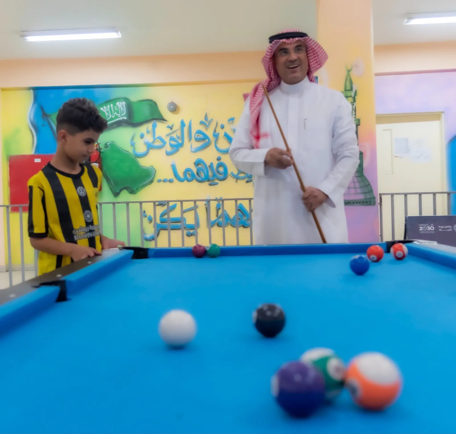 مدير تعليم الطائف يتابع تفاعل الطلبة مع برنامج «نادينا»