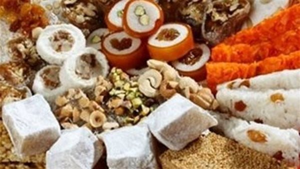 نجاة محامي وأسرته من الموت.. تعرضوا للتسمم عقب تناول حلاوة المولد بالغربية