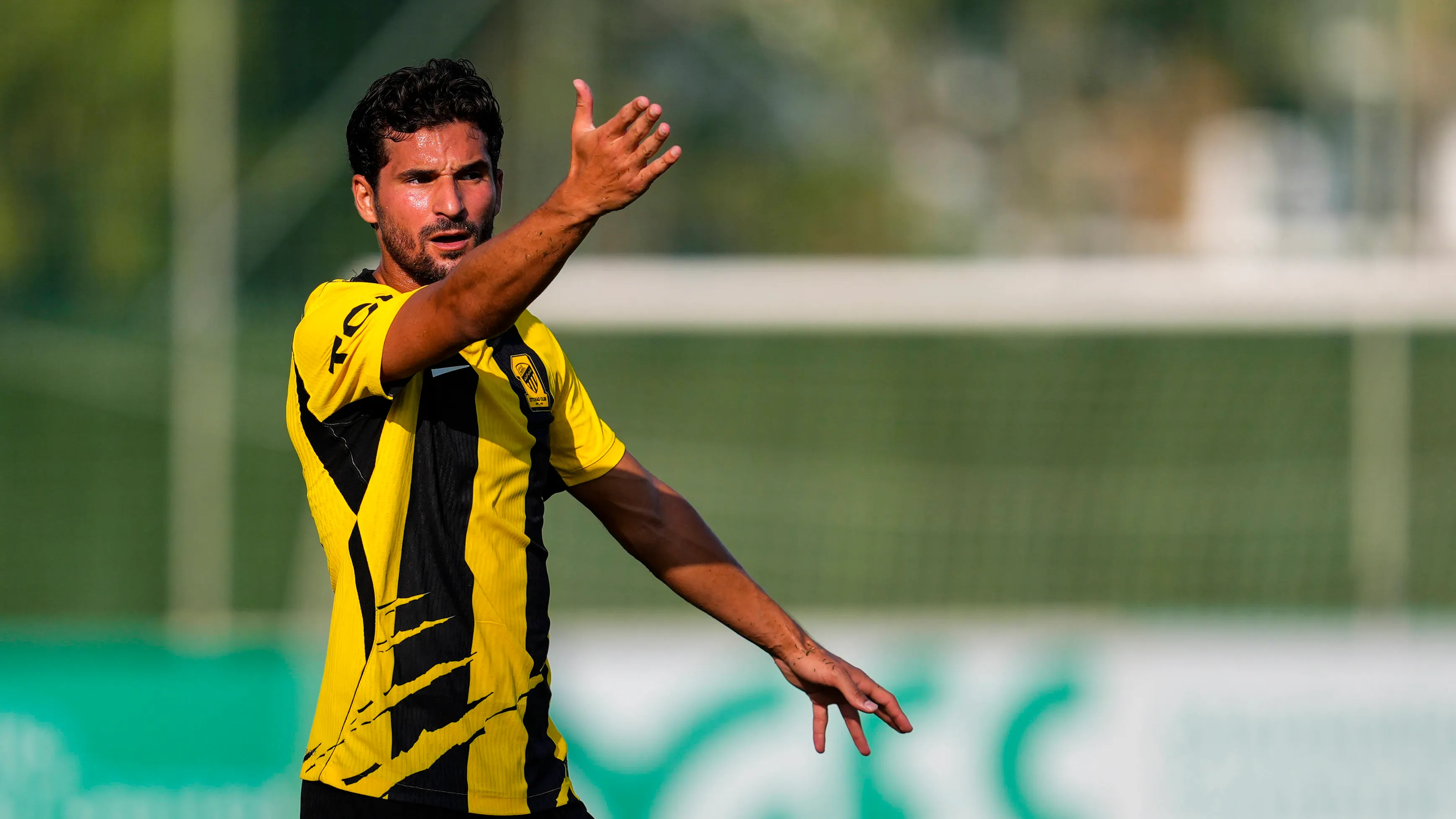 بالفيديو.. موهبة الاتحاد يحرم حسام عوار من دخول التاريخ