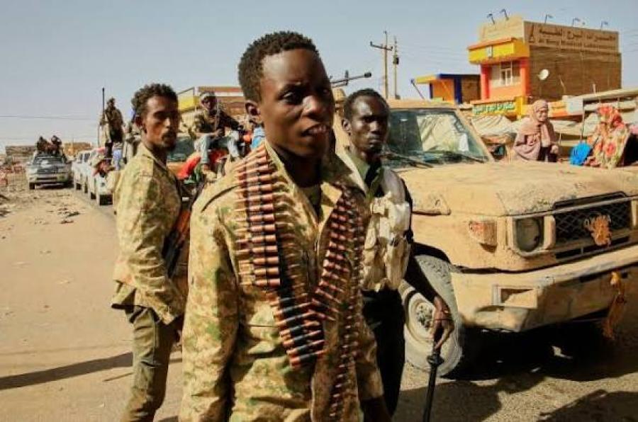 السودان .. حراك لفتح مسار حوار مع استمرار المعارك بعدة جبهات