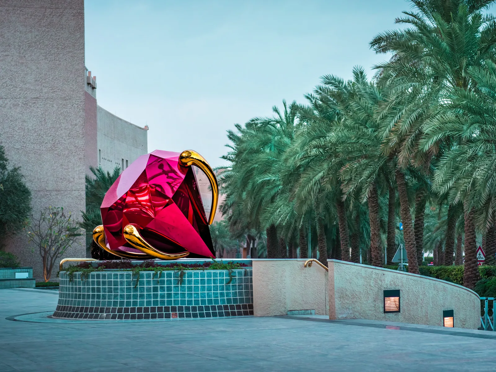 لماذا تستقطب الرياض أعمالًا فنية من حول العالم؟