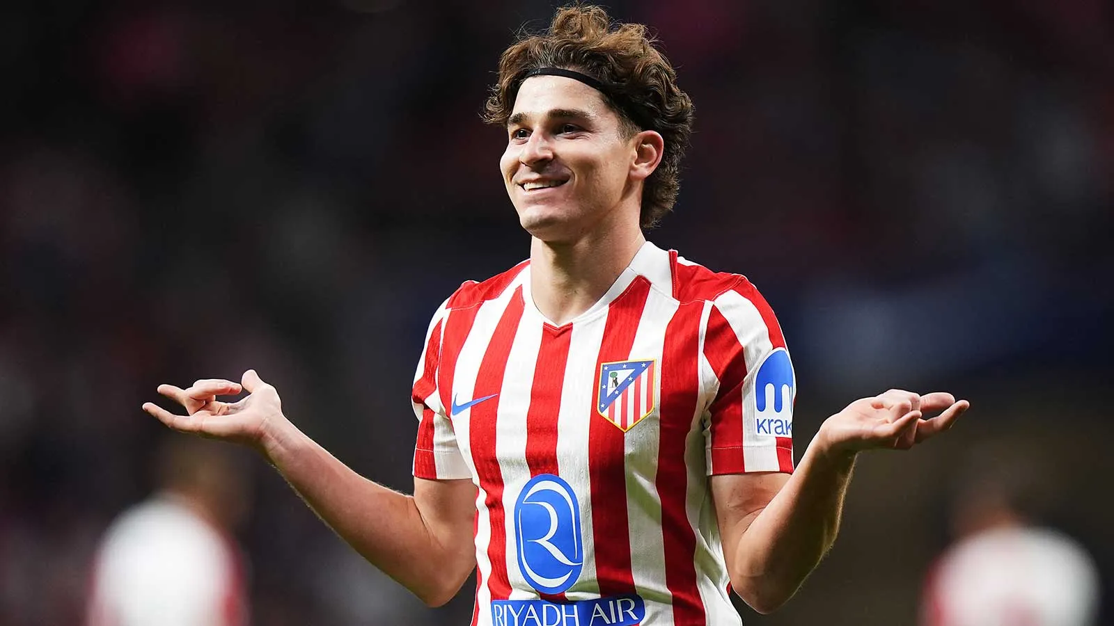 ريال مدريد فعلها.. إحصائية تُنقذ برشلونة من كابوس جوليان ألفاريز