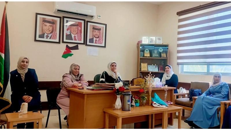 عجلون : حي صبايا الثانوية تبحث الاستعدادات للعام الدراسي الجديد