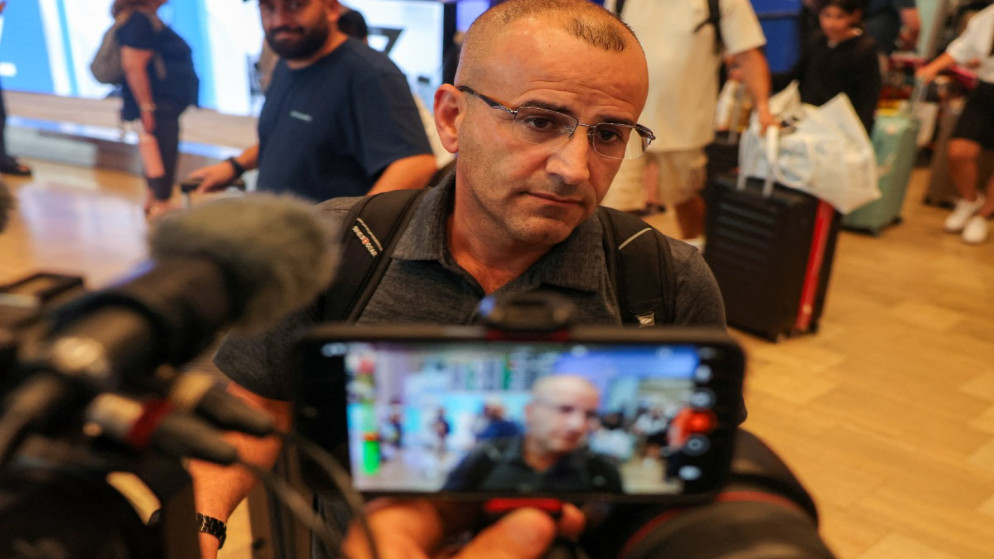 فلسطيني-أميركي يخشى العودة إلى منزله الذي يحاصره مستوطنون بالضفة الغربية المحتلة | جراسا فلسطين