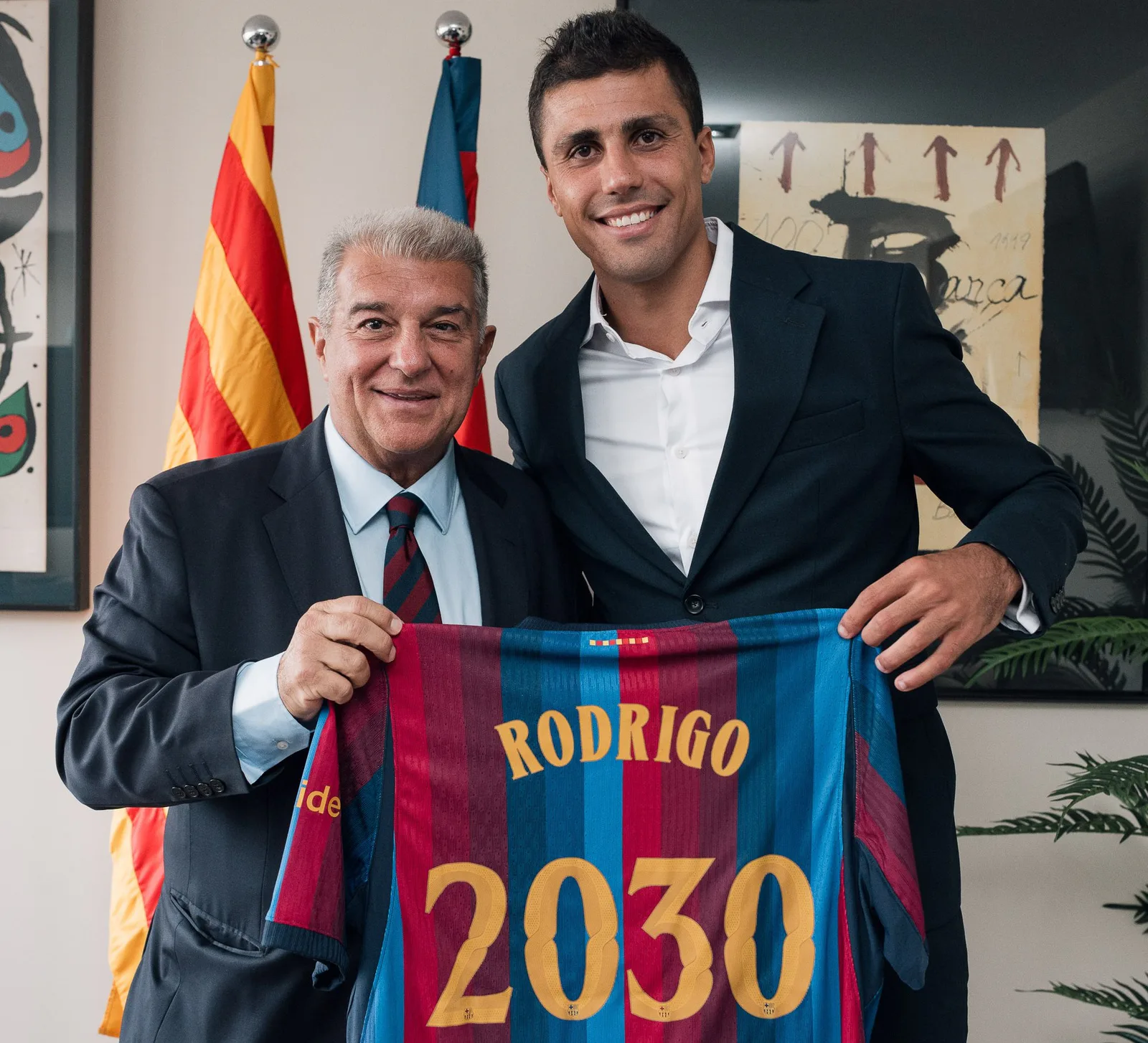 برشلونة يُعلن رسمياً ضم “رودري” من مانشستر سيتي حتى 2030
