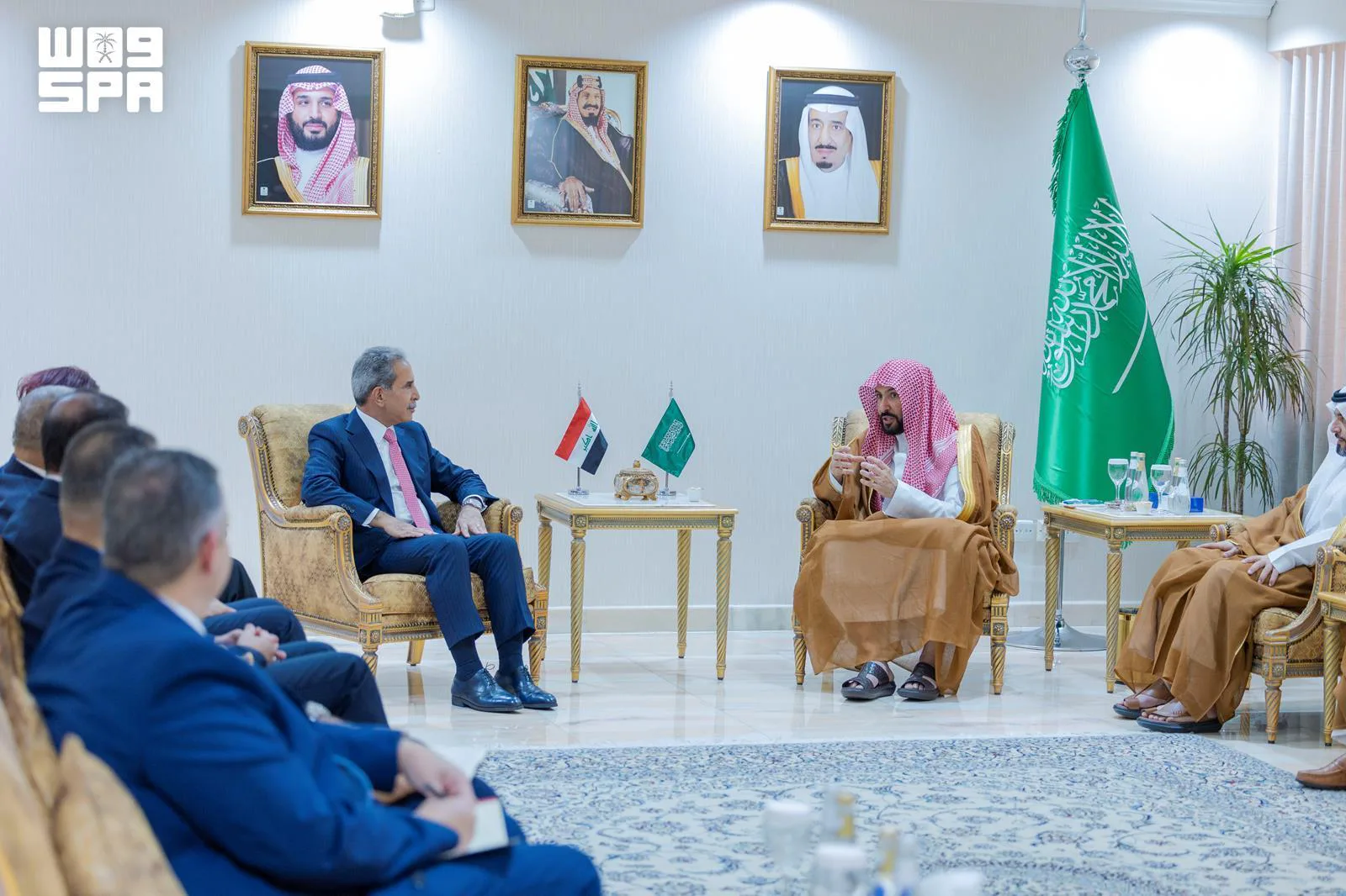 وزير العدل الصمعاني يستقبل رئيس مجلس القضاء الأعلى العراقي لتعزيز التعاون القضائي