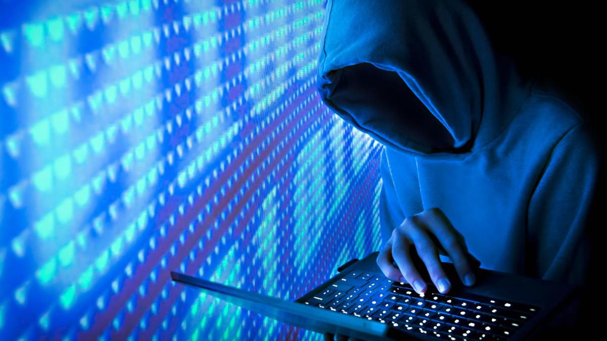 عقوبة الاستخدام غير المشروع لبطاقات الدفع الإلكتروني بالقانون