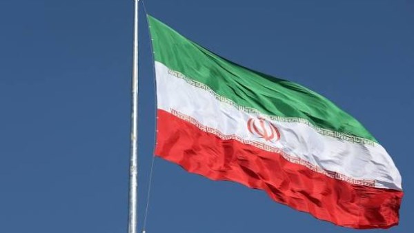 طهران تمنح واشنطن “بضعة أسابيع” لتنفيذ مذكرة التفاهم: لن ننتظر الحصار الأمريكي إلى أجل غير مسمى