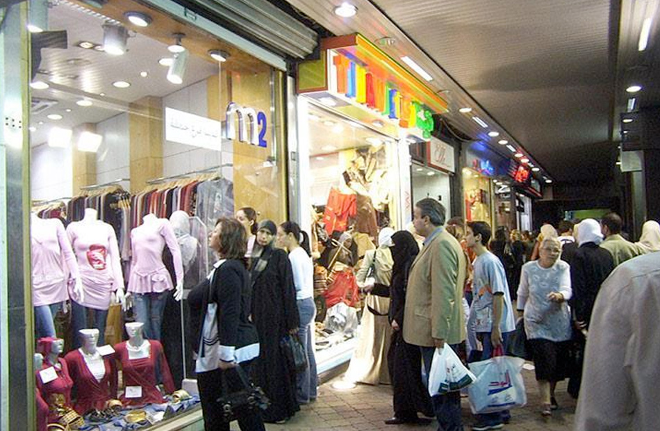 211 محلاً تشارك في الأوكازيون الصيفي بالإسكندرية
