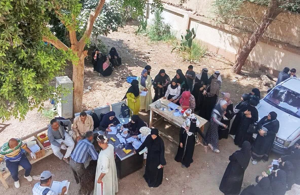 تسليم 3336 رأس أغنام للأسر المستفيدة بقرى سوهاج منذ مايو الماضي| صور
