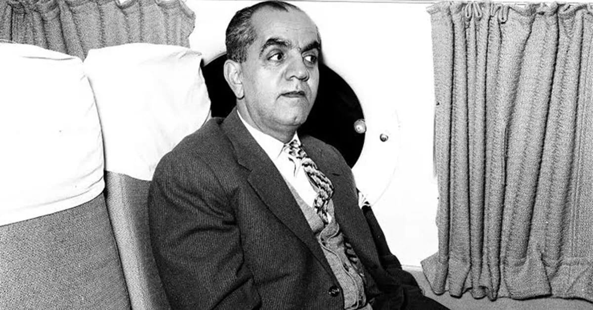 محمد عبد المطلب.. صوت الغناء الشعبي الذي انطلق من الريف وصنع لنفسه مدرسة فنية خاصة