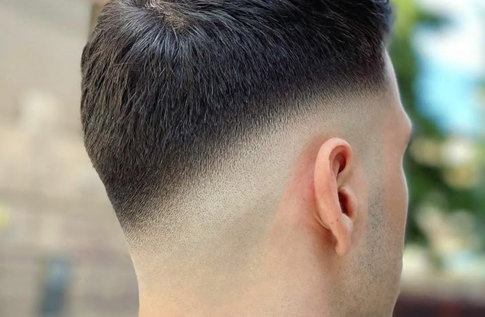 ​ما حكم «القزع» وقصات الشعر الغريبة؟.. أمين الفتوى يجيب
