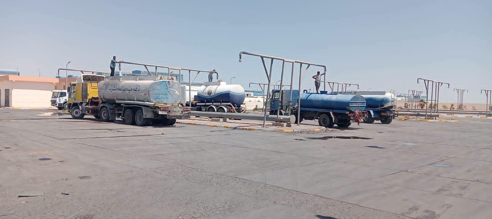 طوارئ ومتابعة ميدانية لعمليات الضخ بمياه البحر الأحمر| صور