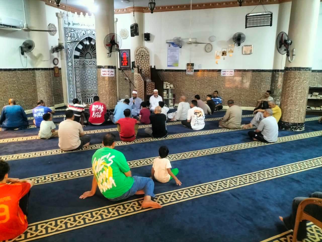 مجالس الفقه بمساجد البحر الأحمر تناقش القضايا الدينية المرتبطة بحياة المواطنين| صور