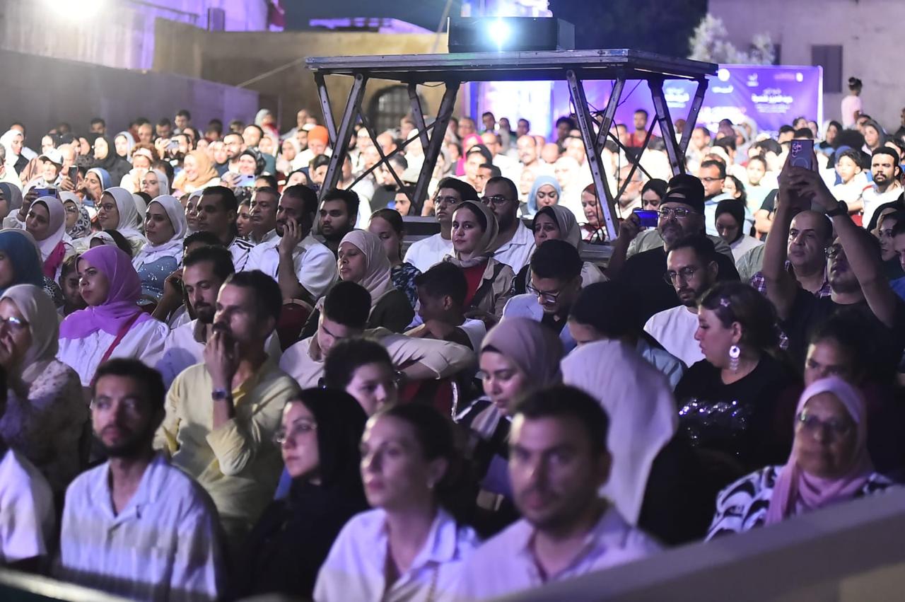 مهرجان القلعة الـ34 ينطلق من مسرح المحكى وسط حضور جماهيري كبير
