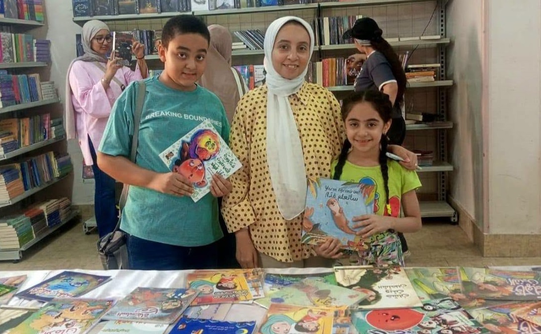 القراءة تصنع المشهد.. جمهور سوهاج يواصل التوافد على معرض التنسيقية