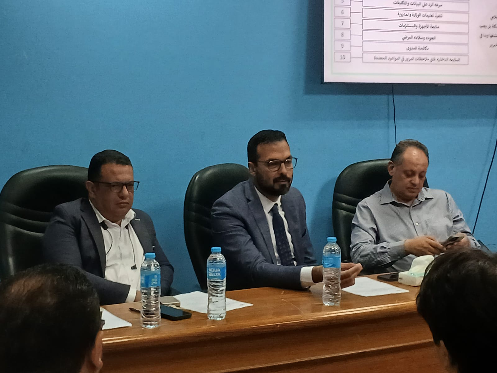 اجتماع موسع لمديري المستشفيات بسوهاج لمناقشة تطوير الخدمات الصحية | صور