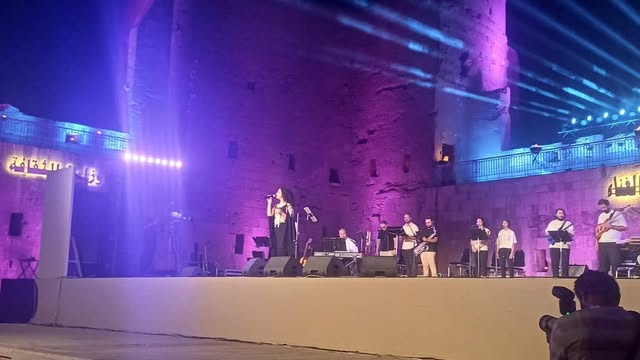 بأغنية «يا محروسة» نسمة محجوب تبدأ حفلها في مهرجان القلعة