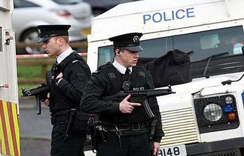 مقتل وإصابة عدد من الأشخاص بجروح خطيرة في تصادم مروع على طريق سريع في أيرلندا