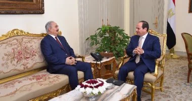 حفتر يؤكد دعمه للمبادرات الهادفة إلى تحقيق الأمن والاستقرار فى ليبيا