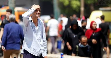 فى موجات الحر.. ماذا يحدث في جسمك عند ارتفاع رطوبة الجو وما أهم النصائح