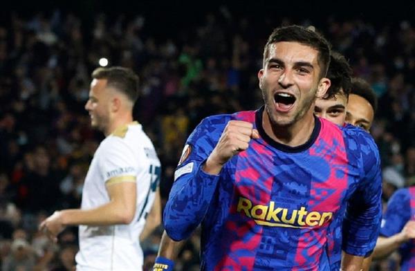 برشلونة يوافق على انتقال توريس إلى باريس سان جرمان