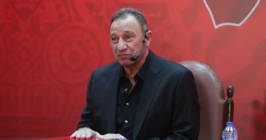 الخطيب يطمئن على معسكر الأهلى فى إسبانيا