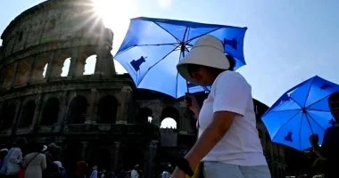موجة حر تقتل أوروبا.. 25 ألف ضحية و180 مليار يورو خسائر.. كارثة مناخية تضرب القارة العجوز وتحطم الأرقام القياسية في درجات الحرارة والوفيات والخسائر الاقتصادية والبيئية.. هشاشة البنى التحتية أكبر التهديدات