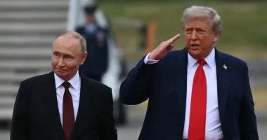 الصحف العالمية اليوم.. CIA تشكك بصحة معلومات إسرائيل عن تهديد إيراني باغتيال ترامب.. بريطانيا تحظر بيع شوايات الفحم.. أوروبا تشهد كسوفاً كلياً للشمس لأول مرة منذ 27 عاماً.. وبوتين يهدد بالاستيلاء على سفن لندن