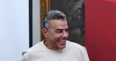 خالد مرتجى يطير إلى إسبانيا لحضور ودية الأهلى وبرشلونة غداً