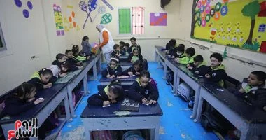 205 مليارات جنيه استثمارات لقطاع التعليم بخطة عام 27/26.. إنشاء واستكمال 13 ألف فصل بتكلفة 14 مليارا.. تطوير 1600 مدرسة وخفض الكثافة إلى 37 طالبا فى الفصل.. توفير 1.2 مليون جهاز تابلت والتوسع بالمدارس التطبيقية