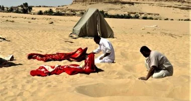 سيوة واحة الاستشفاء والتداوى من آلام العظام وتنشيط الدورة الدموية.. صور
