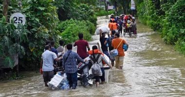 التغيرات المناخية تطلق حالة الطوارئ في باكستان للمرة الـ12.. منظمات دولية: مخاوف بشأن الخسائر البشرية.. وتؤكد: الفيضانات تغرق مئات الكيلومترات من الأراضي الزراعية.. تضرر 94 قرية وإخلاء قرى بأكملها