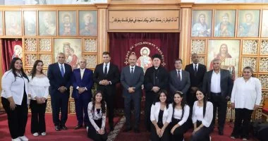 محافظ السويس يكرم المتفوقين في مسابقة القديس متى بكنيسة الراعي الصالح..صور