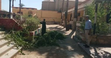 مدير إدارة أرمنت التعليمية يتفقد جاهزية المدارس للعام الدراسي الجديد.. صور