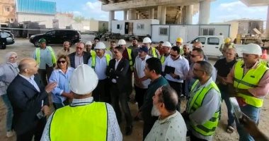 وزيرة الإسكان تتابع موقف تنفيذ عدد من مشروعات الطرق والمحاور بالإسكندرية وكفر الشيخ