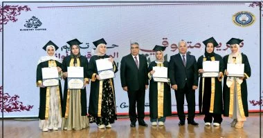 محافظ الدقهلية يحتفل بأوائل الشهادات الثانوية والإعدادية والتعليم الفني بالأزهر
