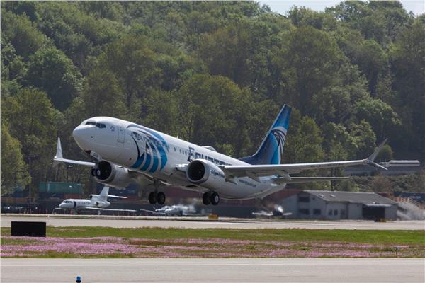 مصر للطيران تطلق رحلات مباشرة من جدة والمدينة إلى العلمين