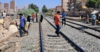 محافظ المنيا يوجه رؤساء المراكز والمدن بسرعة الاستجابة لشكاوى المواطنين